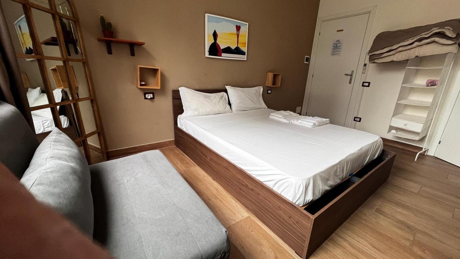 Vespucci Rooms Neapel Zimmer foto